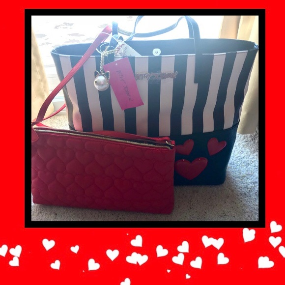 Betsey Johnson 2 in 1 Striped Heart Large Tote ❤️ - Picture 5 of 8